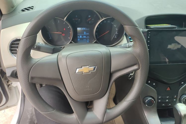 Used Chevrolet Cruze 2015 1.5L Classic SE AT
