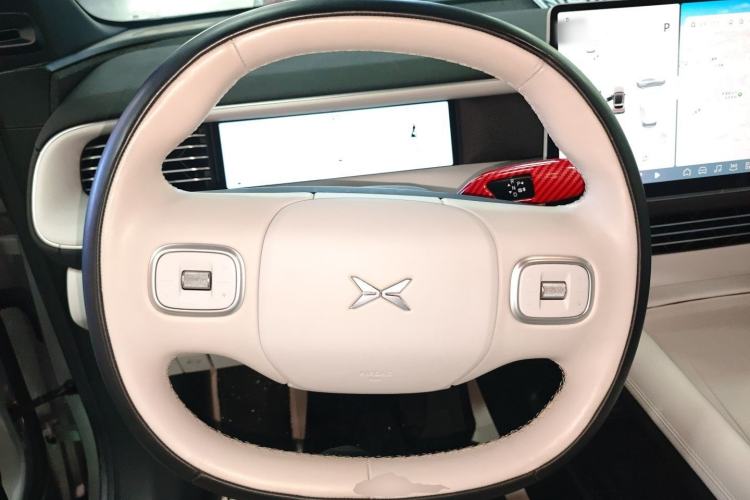 Used XPeng G6 2023 580 Long-Range Pro Steering Wheel