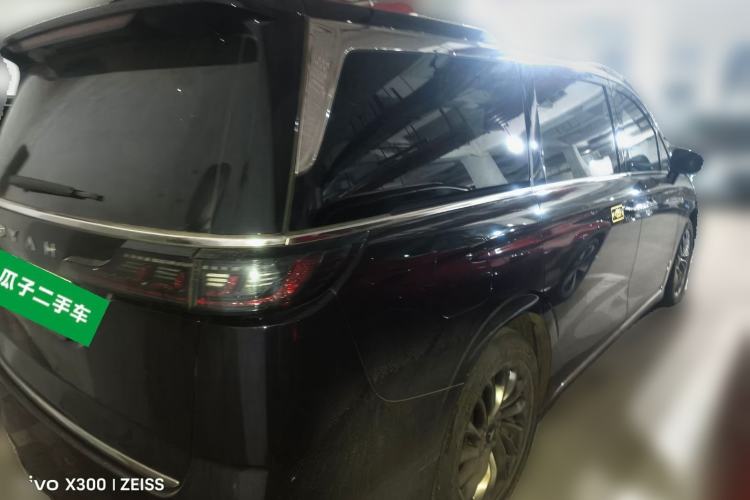 Used VOYAH Dream 2022 Low-Carbon Edition Dream+ Smart Enjoyment Package Rear Right 45 Deg