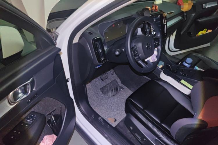 Used Volvo XC40 2022 T4 Four-Wheel Drive Smart & Stylish Edition