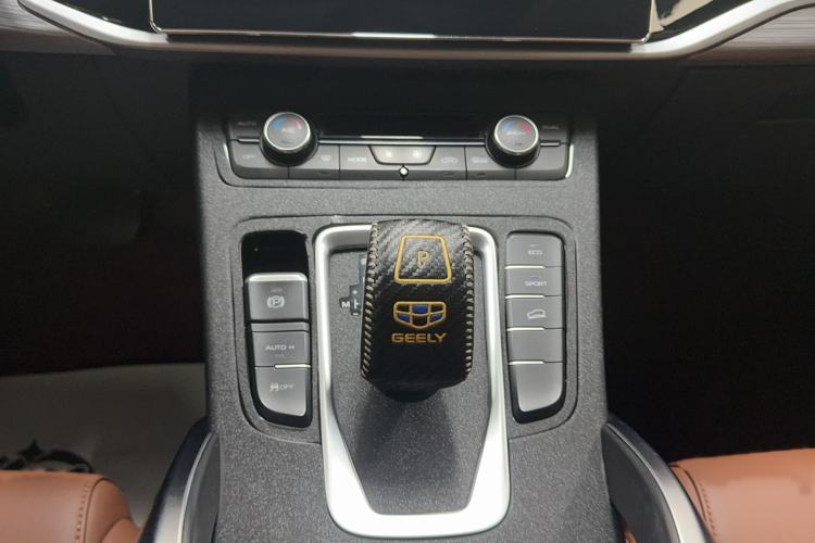 Used Geely Auto Emgrand X7 Sport 2021 1.8TD DCT Two-Wheel Drive Asian Games Edition Gear Lever