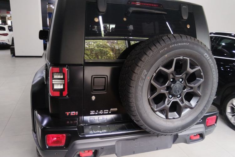 Used BAIC Off-Road BJ40 2023 2.0D Automatic Four-Wheel Drive Blade Hero Edition Adventurer Type
