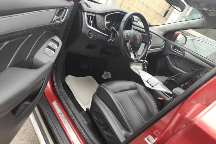 Used Roewe RX5 2019 20T Two-Wheel Drive Automatic Ali Smart Connectivity Platinum Edition Driver Seat