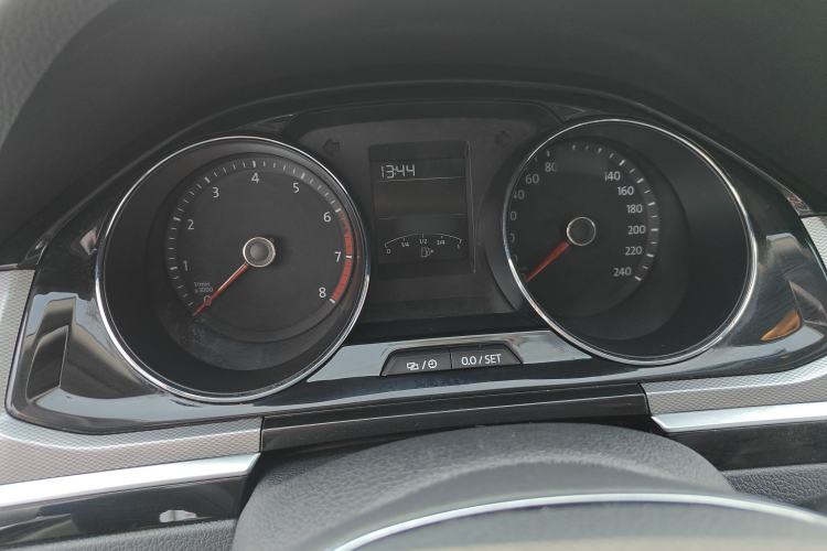 Used Volkswagen Bora 2016 1.6L Manual Comfort Model Instrument Cluster