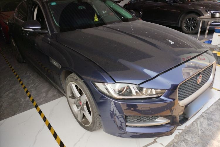 Used Jaguar XE 2017 2.0T 200 PS R-Sport