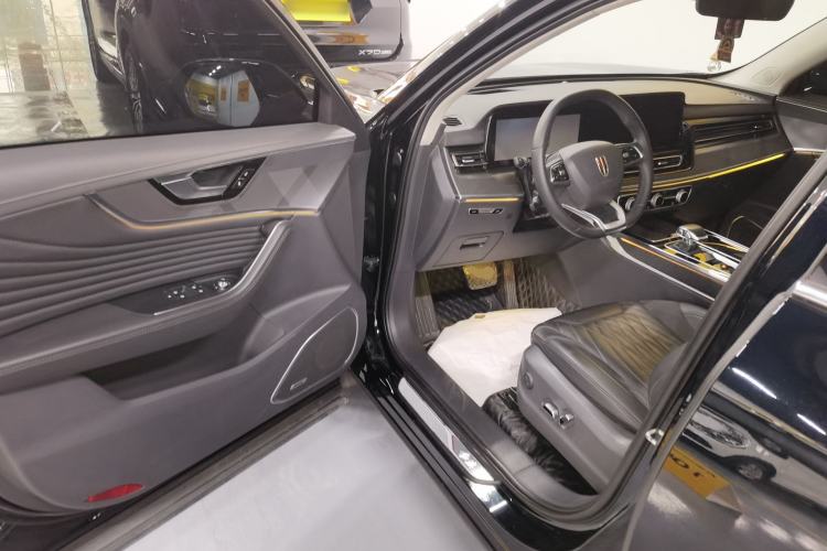Used Hongqi HS5 2023 2.0T Qixiang Pro Edition
