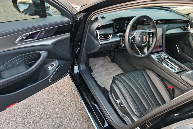 Used Hongqi H5 2023 2.0T Automatic Smart Connect Flagship Edition Driver Seat