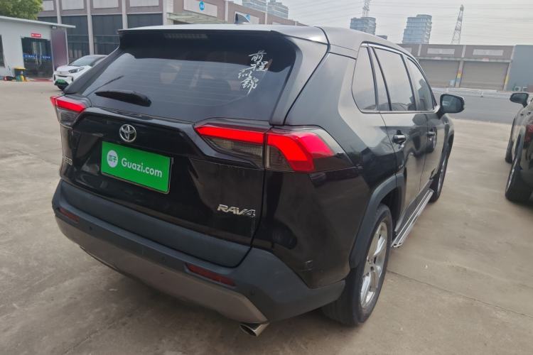 Used Toyota RAV4 2021 2.0L CVT Two-Wheel Drive Fashion Edition
