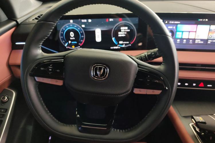 Used CHANGAN CS75 PLUS 2024 3rd Generation Champion Edition 1.5T Intelligent Drive Dynamic Model Steering Wheel