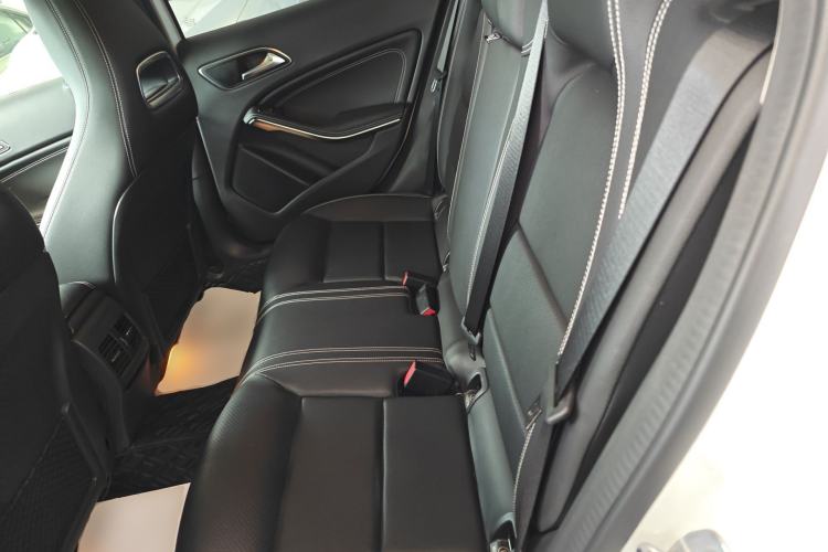 Used Mercedes-Benz GLA 2019 GLA 200 Fashion Model Left Rear Seat