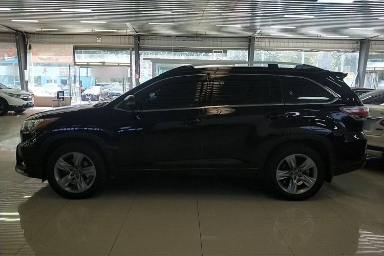 Used Toyota Highlander 2015 2.0T Four-Wheel Drive Luxury Edition 7-Seater
