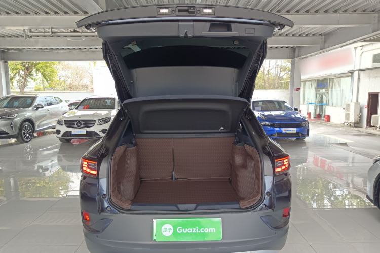 Used Volkswagen ID.4 CROZZ 2025 Pure Edition Trunk