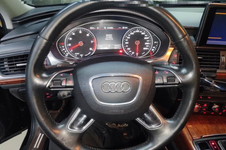 Used Audi A6L 2018 30th Anniversary Edition 35 TFSI Fashion Model Steering Wheel