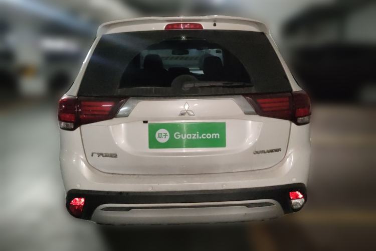 Used Mitsubishi Outlander 2019 2.0L Two-Wheel Drive Comfort Edition 5 Seats China VI Standard