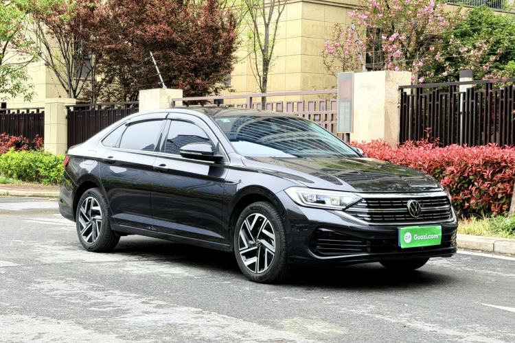 Used Volkswagen Sagitar 2025 300TSI DSG Excellence Edition Front Right 45 Deg