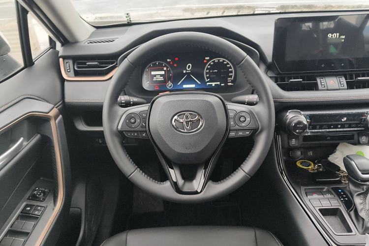 Used Toyota Wildlander 2024 2.0L CVT Two-Wheel Drive Luxury PLUS Edition