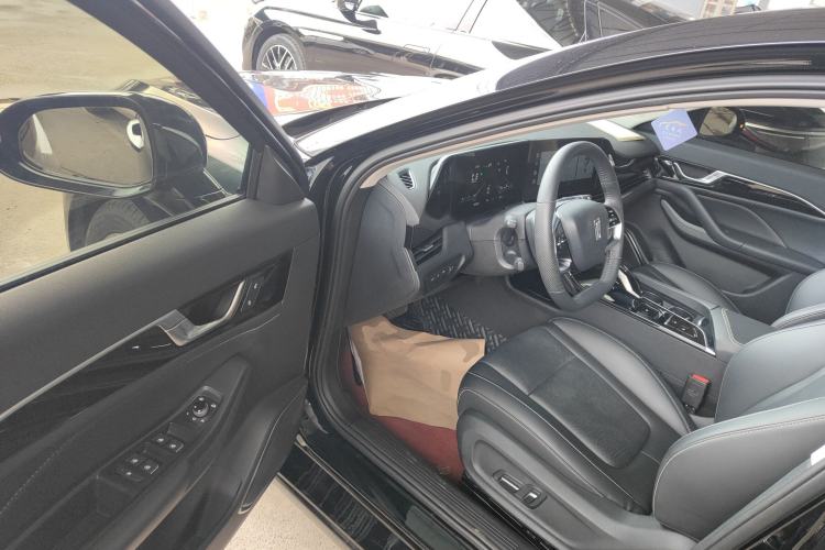 Used Bestune B70 2022 Third Generation 1.5T Automatic Enjoyment Version
