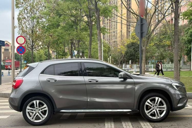 Used Mercedes-Benz GLA 2015 GLA 200 Sport Edition Exterior 4