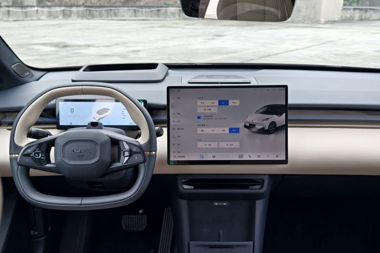 Used Lynk & Co Z20 2025 530 km Range Rear-Wheel Drive Max
