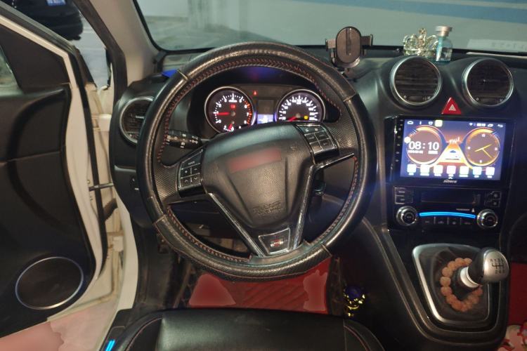 Used Haval H6 2015 Upgraded Model 1.5T Manual Two-Wheel Drive Elite Version