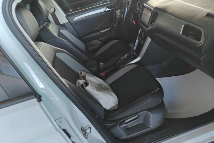 Used Volkswagen T-ROC 2018 230TSI DSG Two-Wheel Drive Advanced Version China V Standard