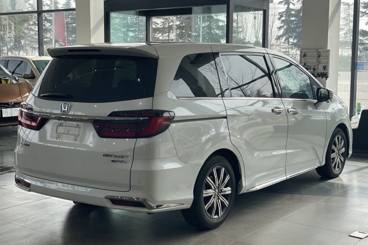 Used Honda Odyssey 2022 2.0L eHEV Sharp Enjoyment Edition
