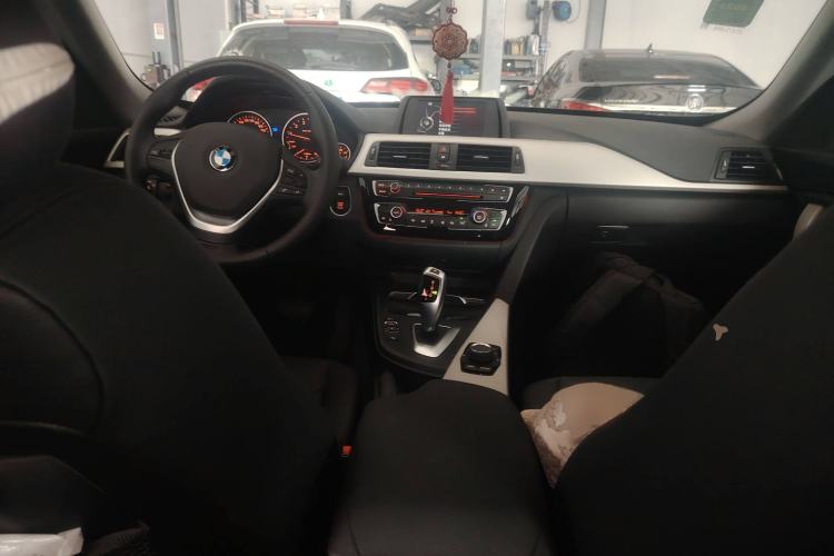 Used BMW 3 Series GT 2017 320i Sport Edition
