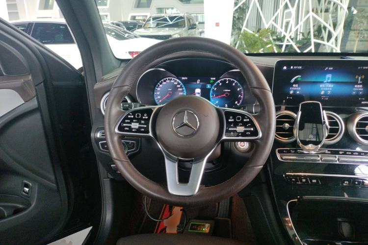 Used Mercedes-Benz GLC 2020 Facelifted GLC 260 L 4MATIC Dynamic Edition
