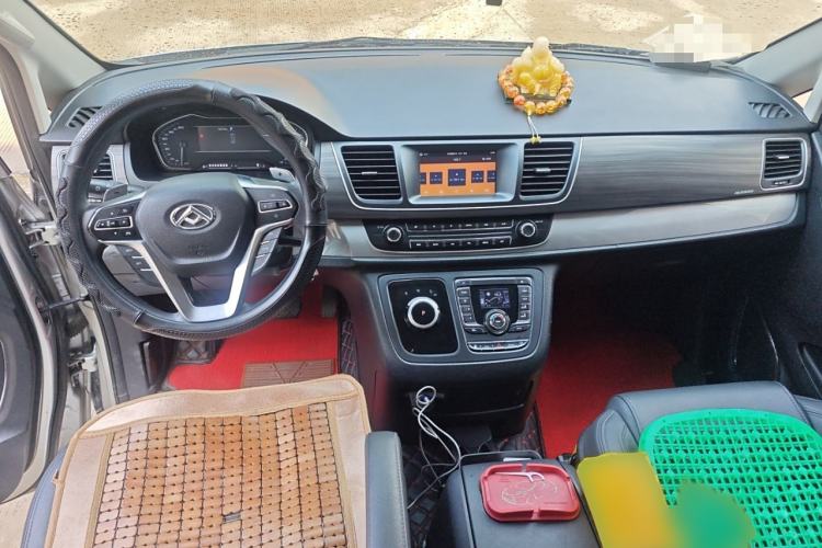 Used SAIC MAXUS G10 2022 2.0T Automatic Elite Edition Gasoline 9-Seater