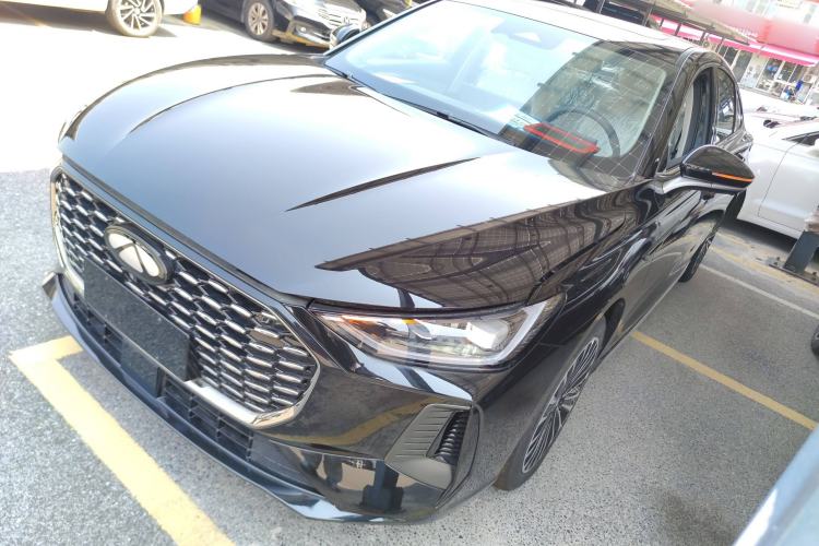 Used Chery Fengyun A8L 2025 1.5 TGDI 145 km Luxury Version