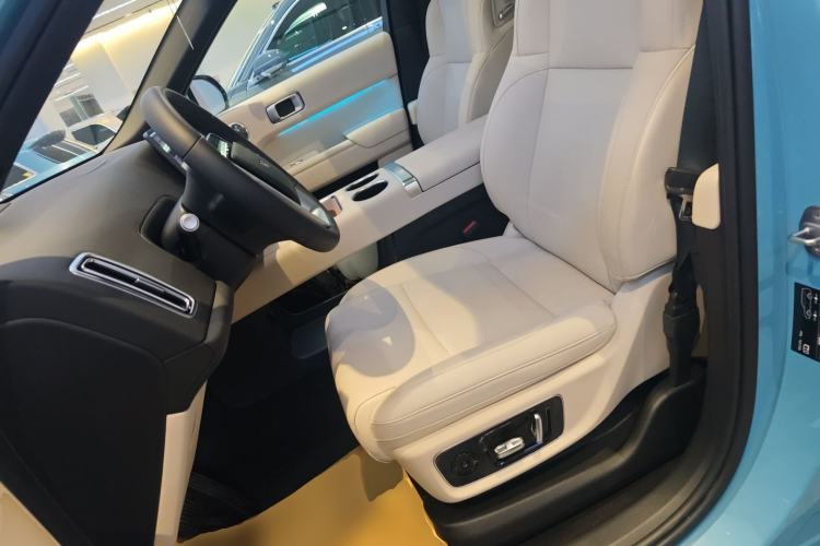 Used Li Auto L8 2025 Ultra Smart Refreshed Edition Left Front Seat