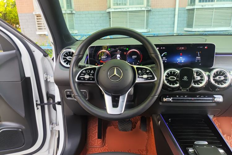 Used Mercedes-Benz GLB 2020 Facelift GLB 200 Fashion Edition Steering Wheel