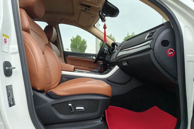 Used Haval H8 2015 2.0T Two-Wheel-Drive Standard Version