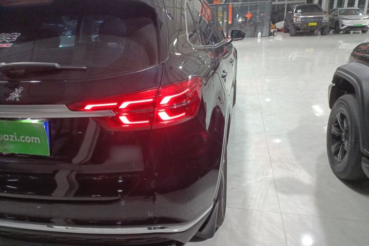 Used Hongqi HS5 2022 Revised Version 2.0T Smart Connect Flagship Edition Exterior 3