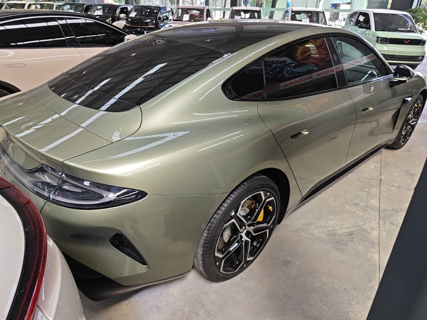 Xiaomi Auto SU7 2024 Rear-Drive Standard Founder Edition — снимка 6