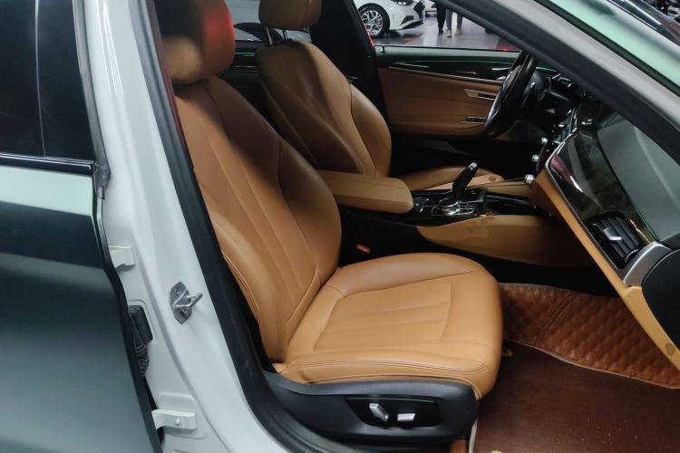 Used BMW 5 Series 2018 530Li Leading Model M Sport Package