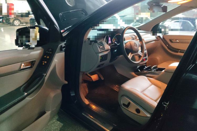 Used Mercedes-Benz R-Class 2011 R 300 L Business Model Driver Seat