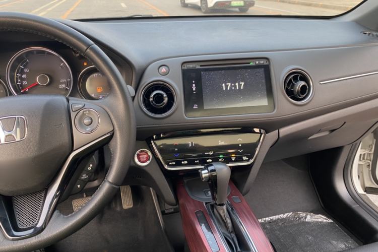 Used Honda XR-V 2015 1.8L VTi CVT Luxury Edition Interior 8