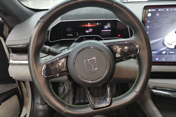 Used Zeekr 001 2023 WE Edition 86 kWh Steering Wheel