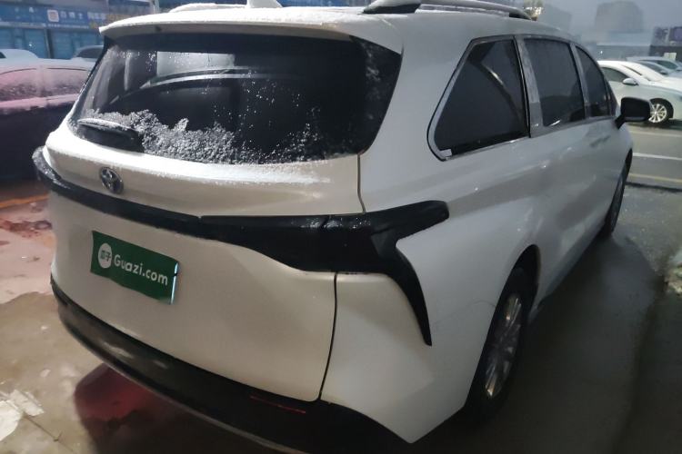 Used Toyota Sienna 2021 2.5L Hybrid Luxury Edition
