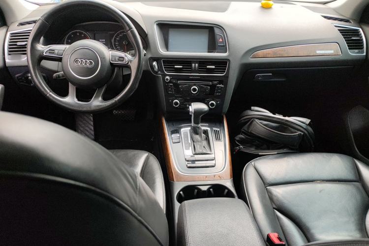 Used Audi Q5 2015 40 TFSI Technology Edition

