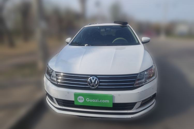 Used Volkswagen Gran Lavida 2015 1.6L Automatic Comfort Edition
