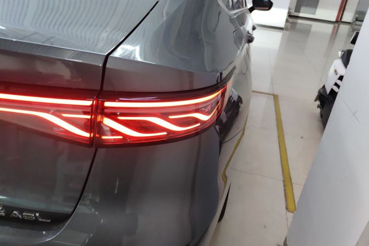 Used Fengyun A8L 2025 1.5 TGDI 145 km Luxury Version Right Rear Taillight
