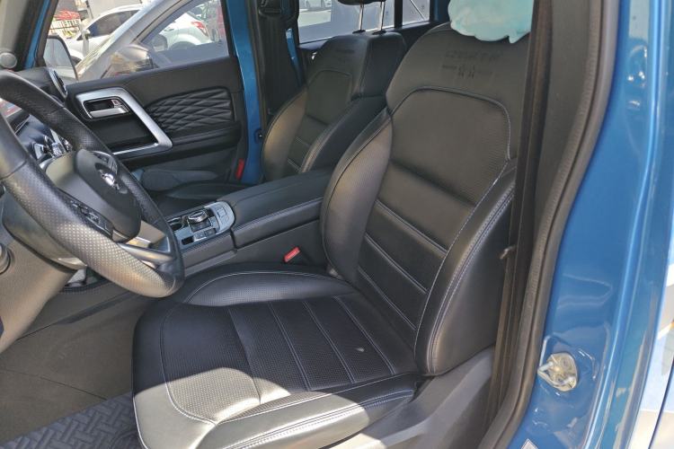 Used BAIC Off-Road BJ40 2018 2.3T Automatic Four-Wheel Drive Ring of the Tower Champion Edition China V Emission Standard Left Front Seat