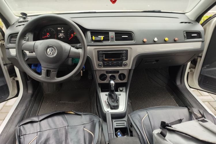 Used Volkswagen Lavida 2013 Revised Classic 1.6L Automatic Fashion Edition