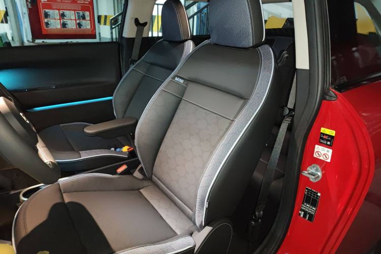 Used MINI Electric MINI COOPER 2025 456km COOPER E Classic Style
