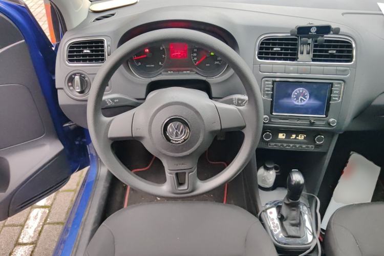 Used Volkswagen Polo 2013 1.6L Automatic Comfort Edition Steering Wheel
