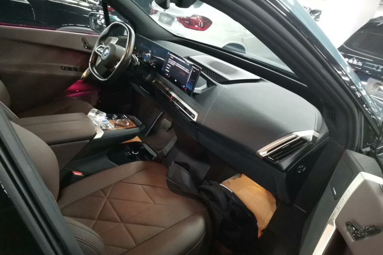 Used BMW iX 2022 xDrive40
