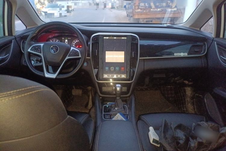 Used BYD Song MAX 2018 1.5T Automatic Smart Connect Elite Model with 6 Seats