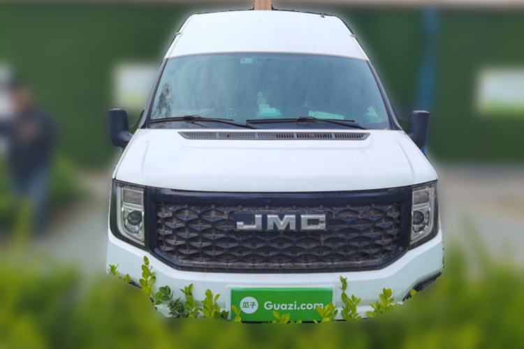 Used JMC Fushun 2023 2.0T Automatic Long-Wheelbase High-Roof Commercial Van—2/3 Seats Front